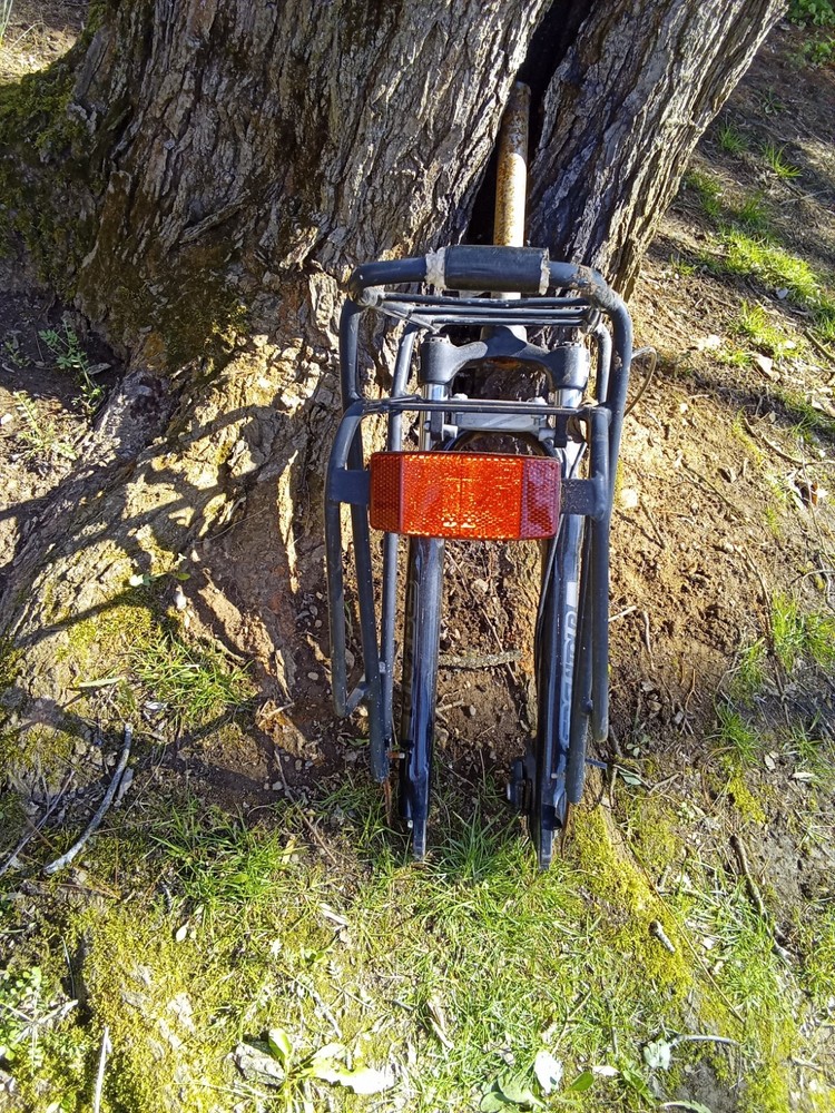 Bicycle Cargo Rack With Reflector