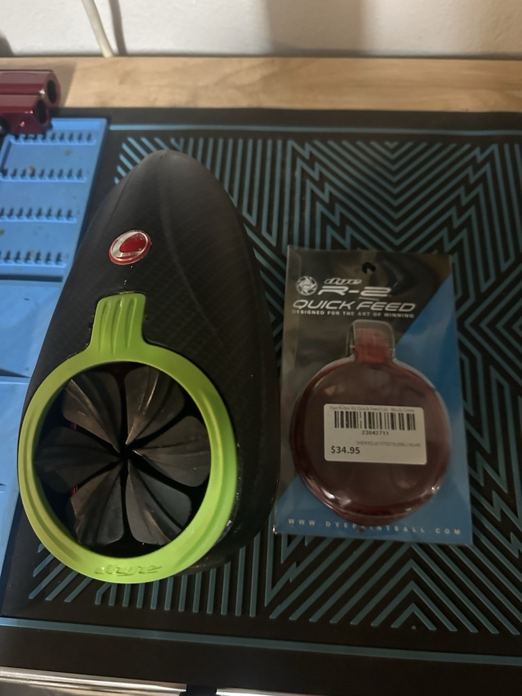 Dye R2 Loader Hopper Red/black W Speed Feed