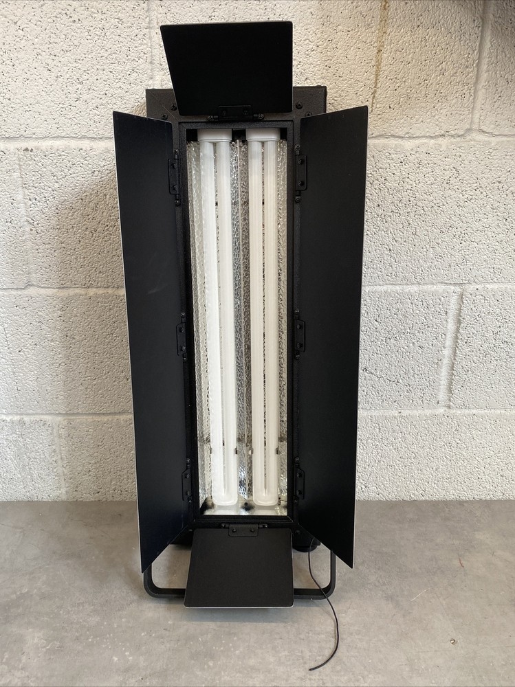 Flolight FL-110AW Fluorescent Professional Light for Studio Videos