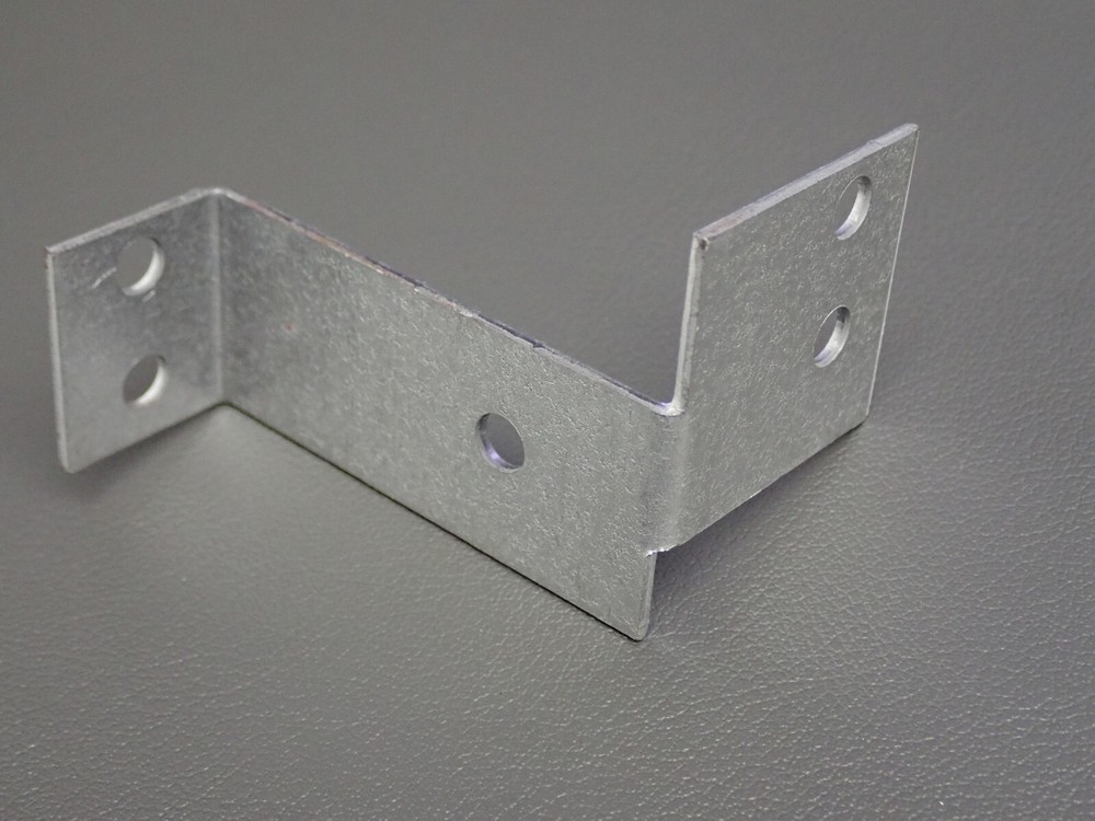 Garland Oven Pilot Bracket 2498400