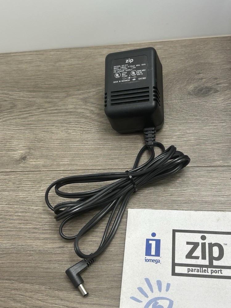 Iomega Zip 100MB External Disk Drive With Parallel Port Cables PC No Software