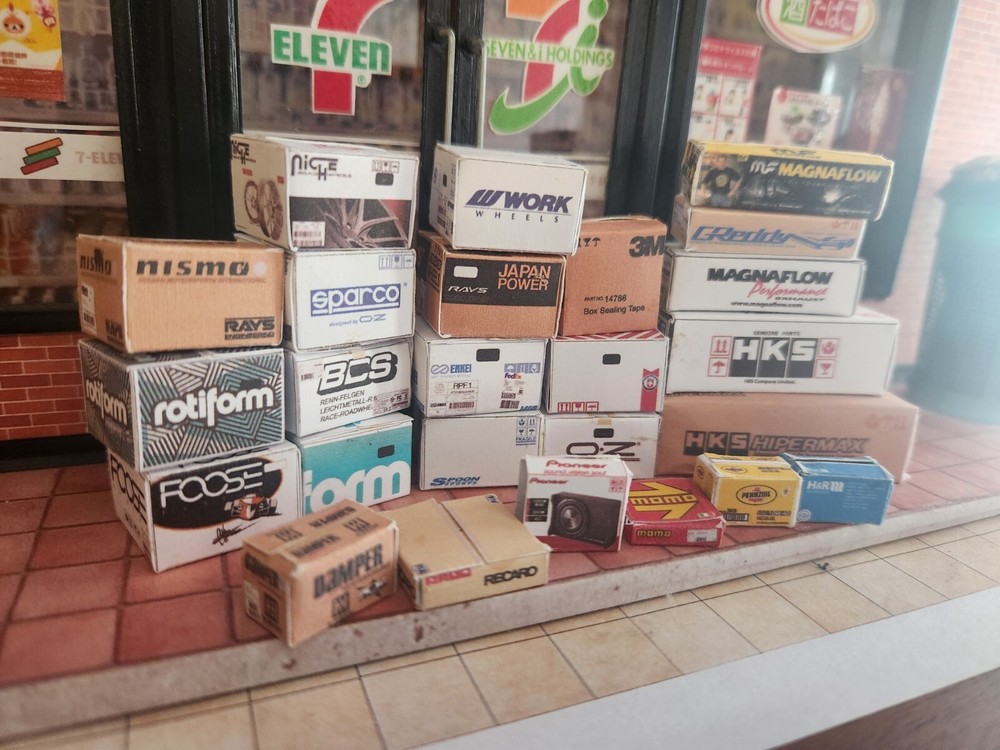 Pack 27 Boxes (Pre-Folded) 1/24 Scale Diorama Garage Accessory