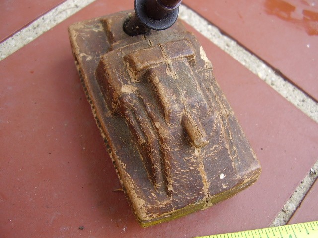 RARE WW2 SYROCO Wooden Tank & Ink pen holder (w/quill pen) 1940's Uncommon