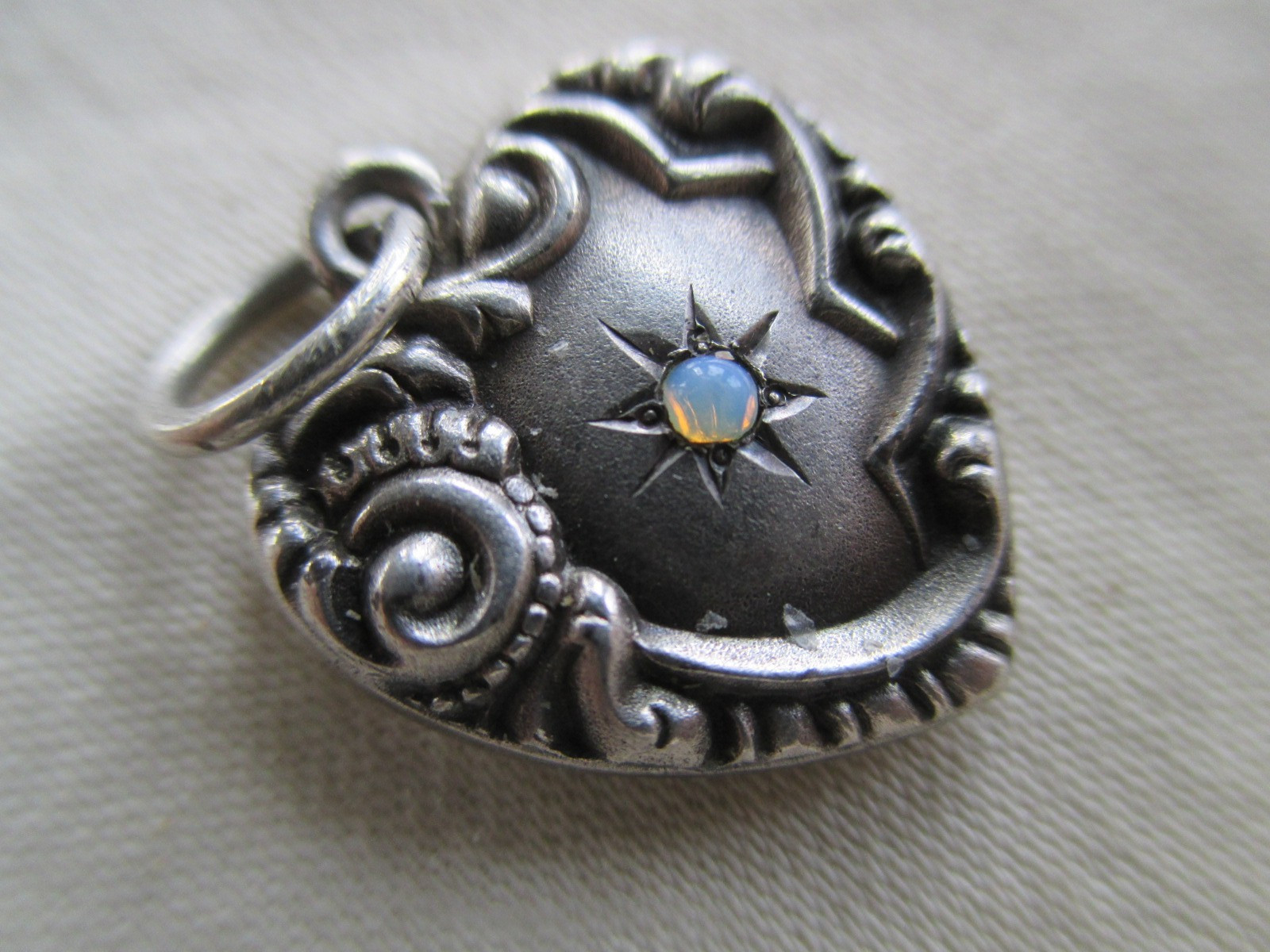 Vtg Sterling  Victorian Puffy Heart Charm Repousse Border Fire Opal Stone FR