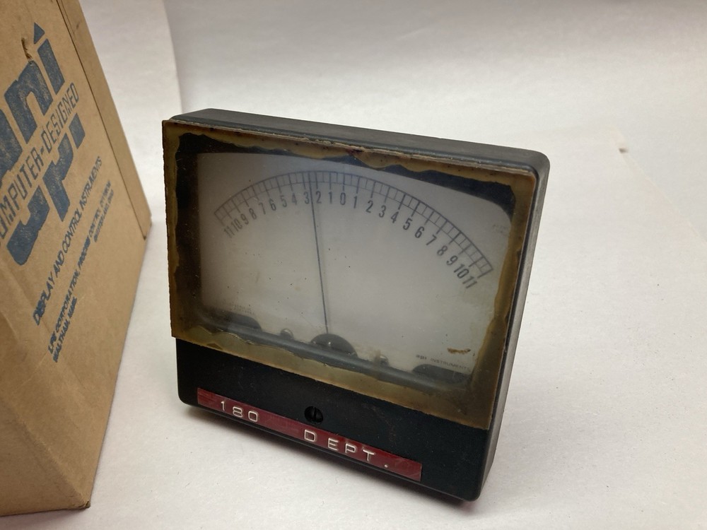 API,470263-01-00,Load Panel Meter Range 25/0/25 UADC