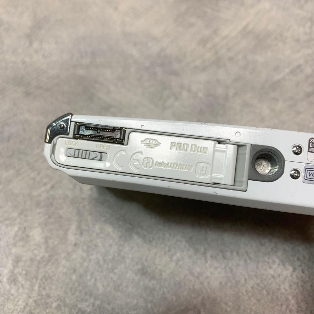 L371 SONY デジタルカメラ 2007年製 DSC-T70