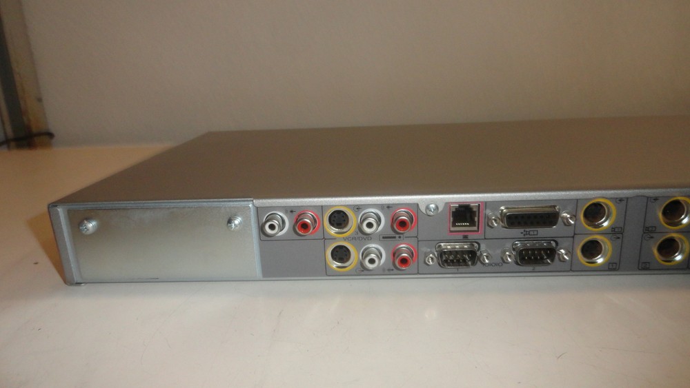 POLYCOM VSX 7000e 2201-22230-201 VIDEO CONFERENCING UNIT