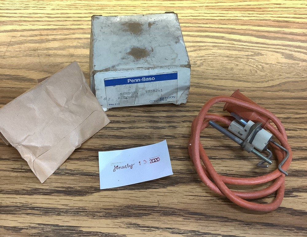 Used Johnson Control Y75RJ-1 Baso Flame Sensor Assembly #2