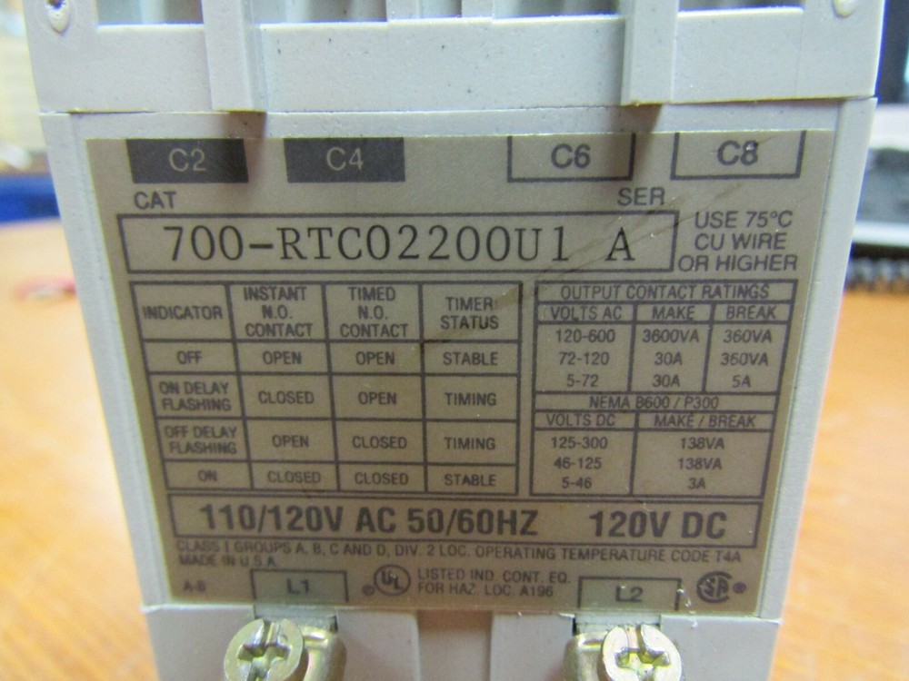 👀 ALLEN BRADLEY RTC SOLID STATE TIMER RELAY 110/120 VAC 120 VDC 700-RTC02200U1