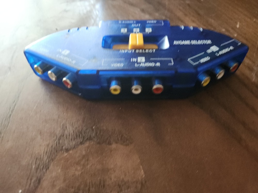 AV Audio Video RCA 3 Way Switch Game Selector Switcher Splitter 3 input 1 output