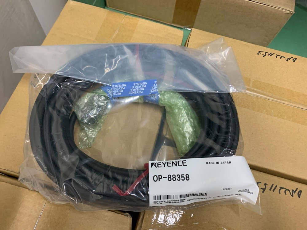KEYENCE OP-88358 250 mm type Lighting power cable 10 m