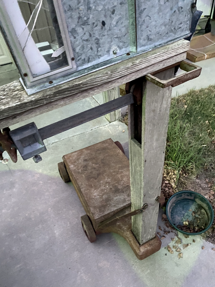 Vintage Howe Platform Scale Spinks Scale Co Antique General Store