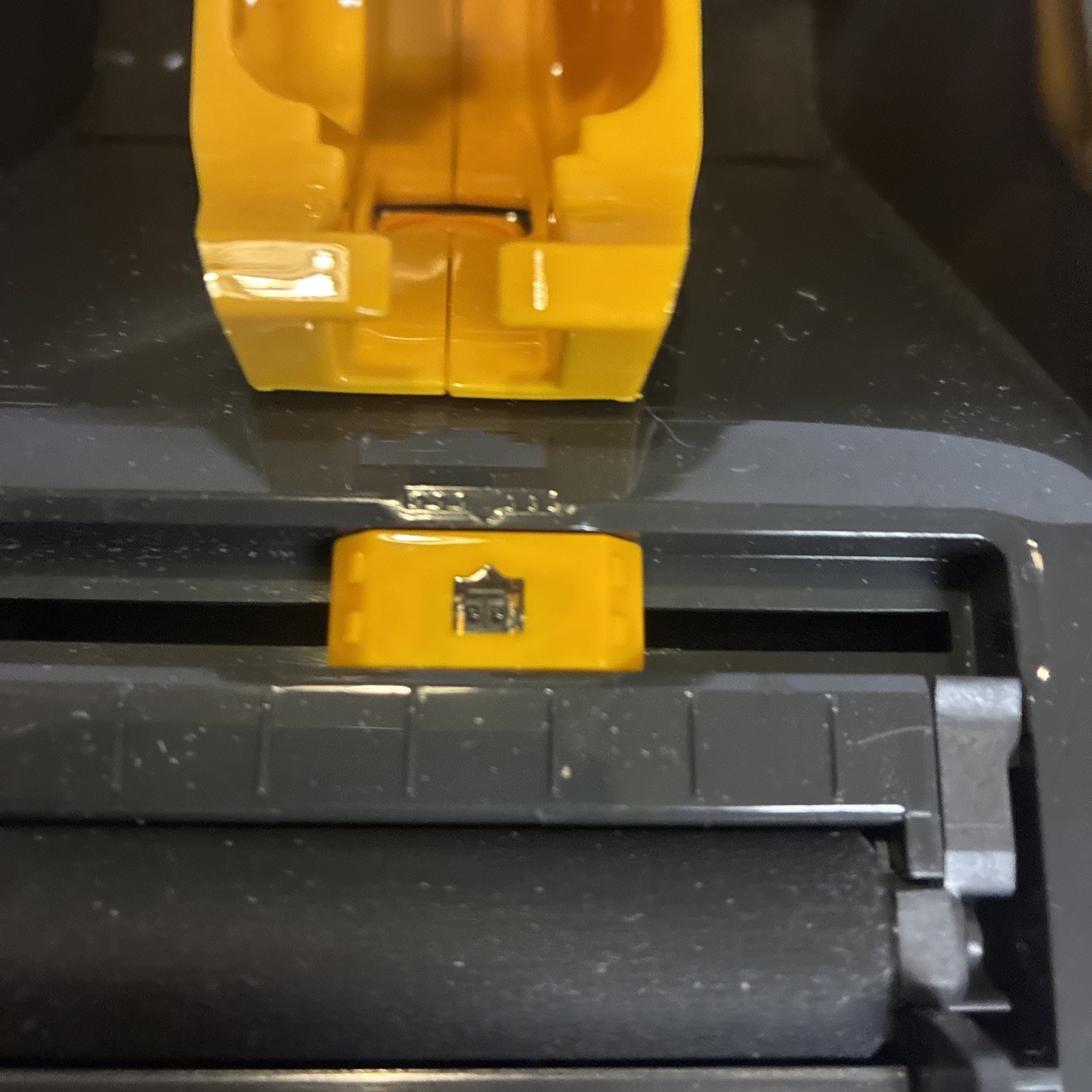 ZEBRA ZD410 Direct Thermal 2" Label Printer LAN 300dpi ZD41023-D01E00EZ