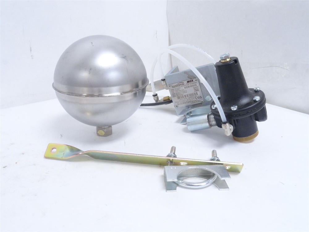 250594 Old-Stock; Idex 032.036.000 Air/Liquid Level Control; Float Actuated