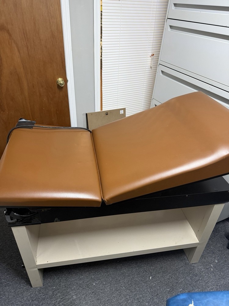 Midmark Ritter 104/108 Exam Table Handles Cocoa Brown