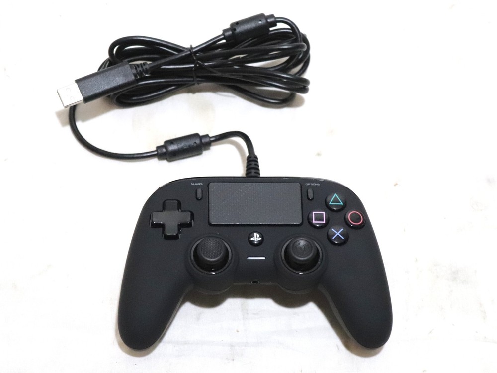 Nacon Wired Controller for PlayStation 4 PS4 and PC - Black - OPEN BOX