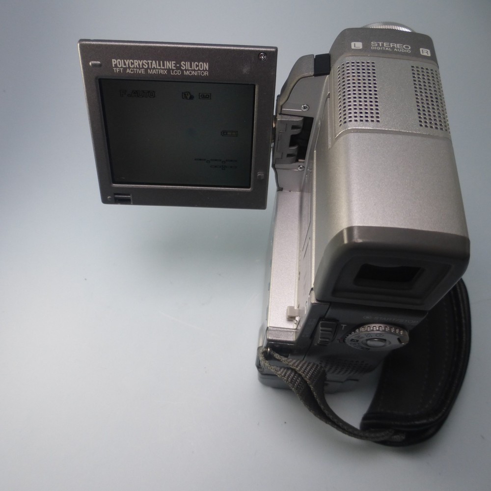 JVC GR-DVM55 Handheld MiniDV Camcorder Silver Tested