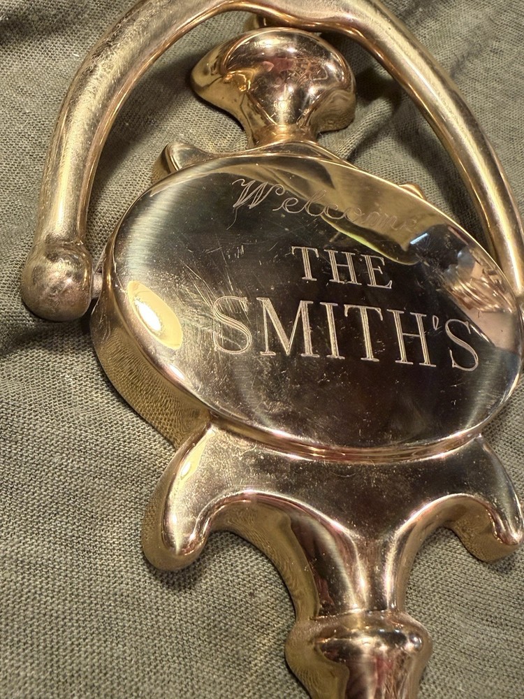 Vintage Brass - "The Smith's" - Last Name Door Knocker. Solid, Magnetic Back
