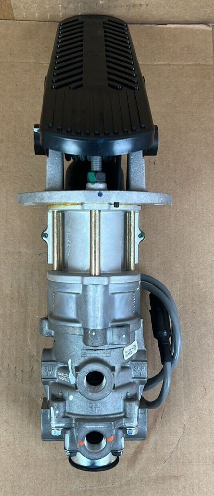Bendix Foot Brake Valve Assembly P/N T290181