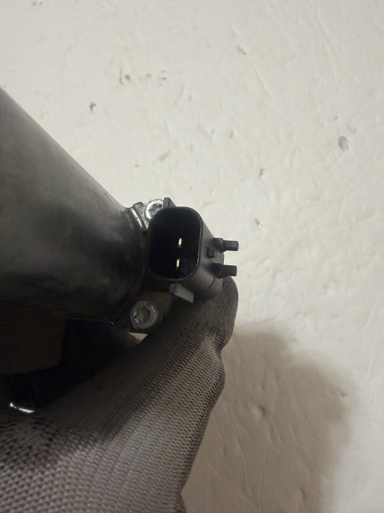2018-2024 FREIGHTLINER CASCADIA 126 FRONT LEFT DRIVER SIDE WINDOW MOTOR OEM