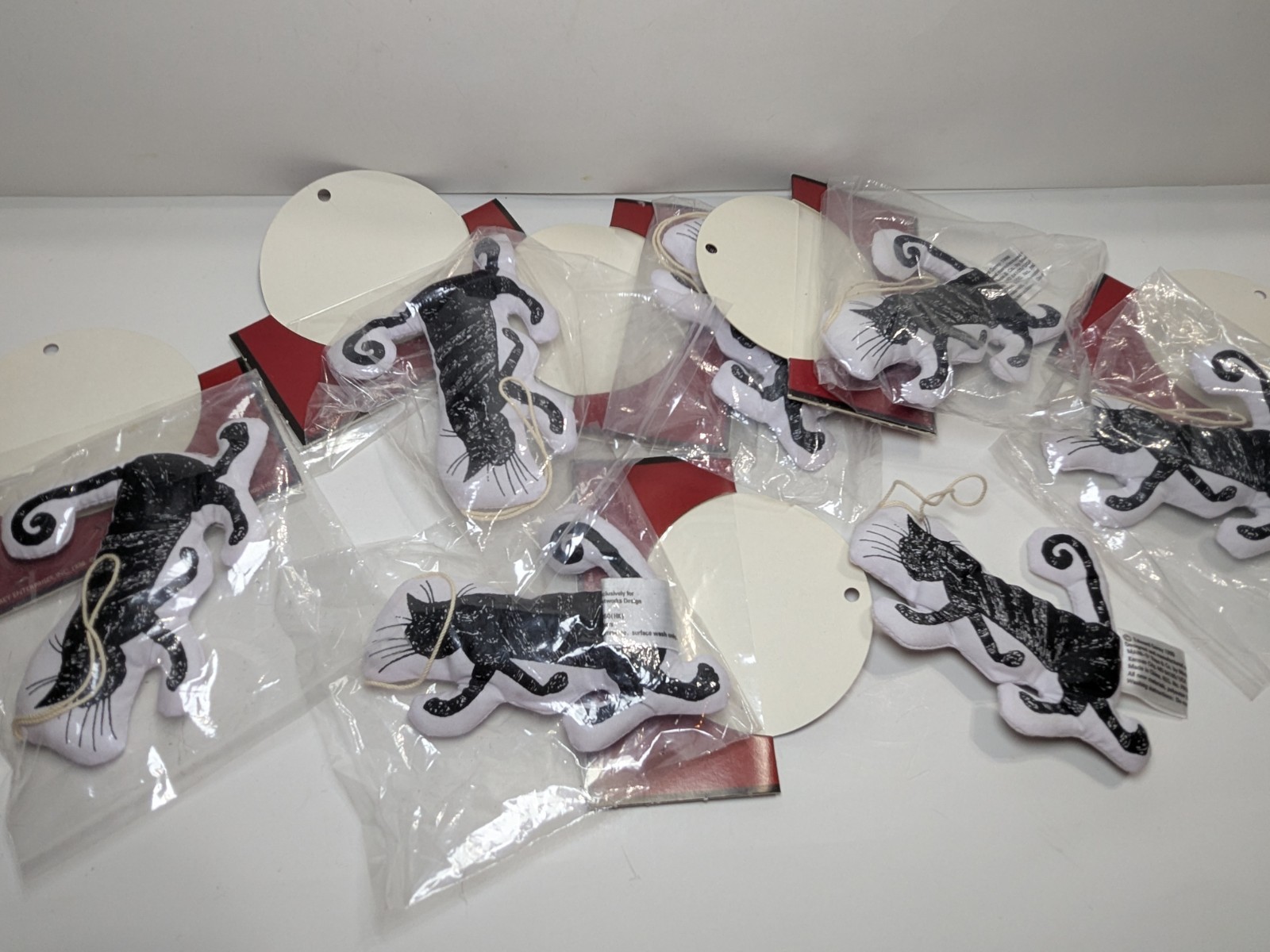 (1) Vintage Edward Gorey 1999 Cat Plush Ornament