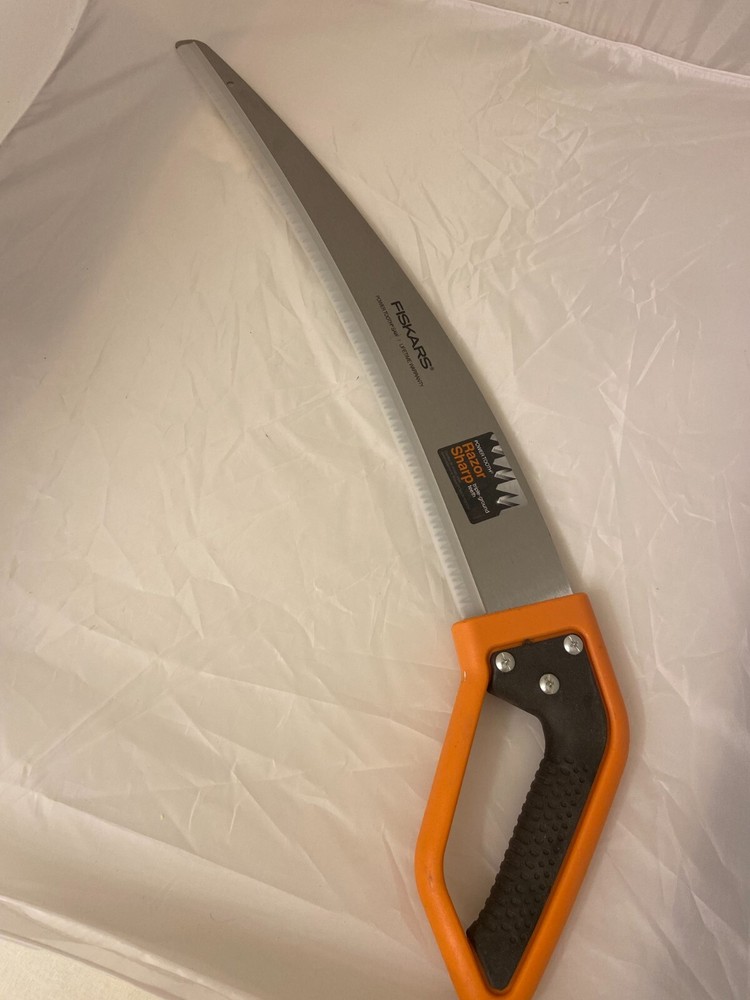 Fiskars 15 Inch Pruning Saw with Handle NEW