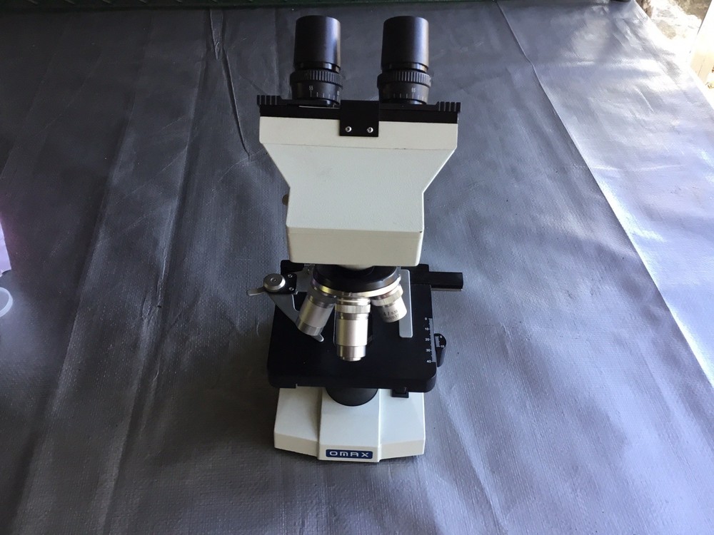 OMAX 40X–1000X Lab-Grade Microscope with Oil Immersion Objective Digital Camera