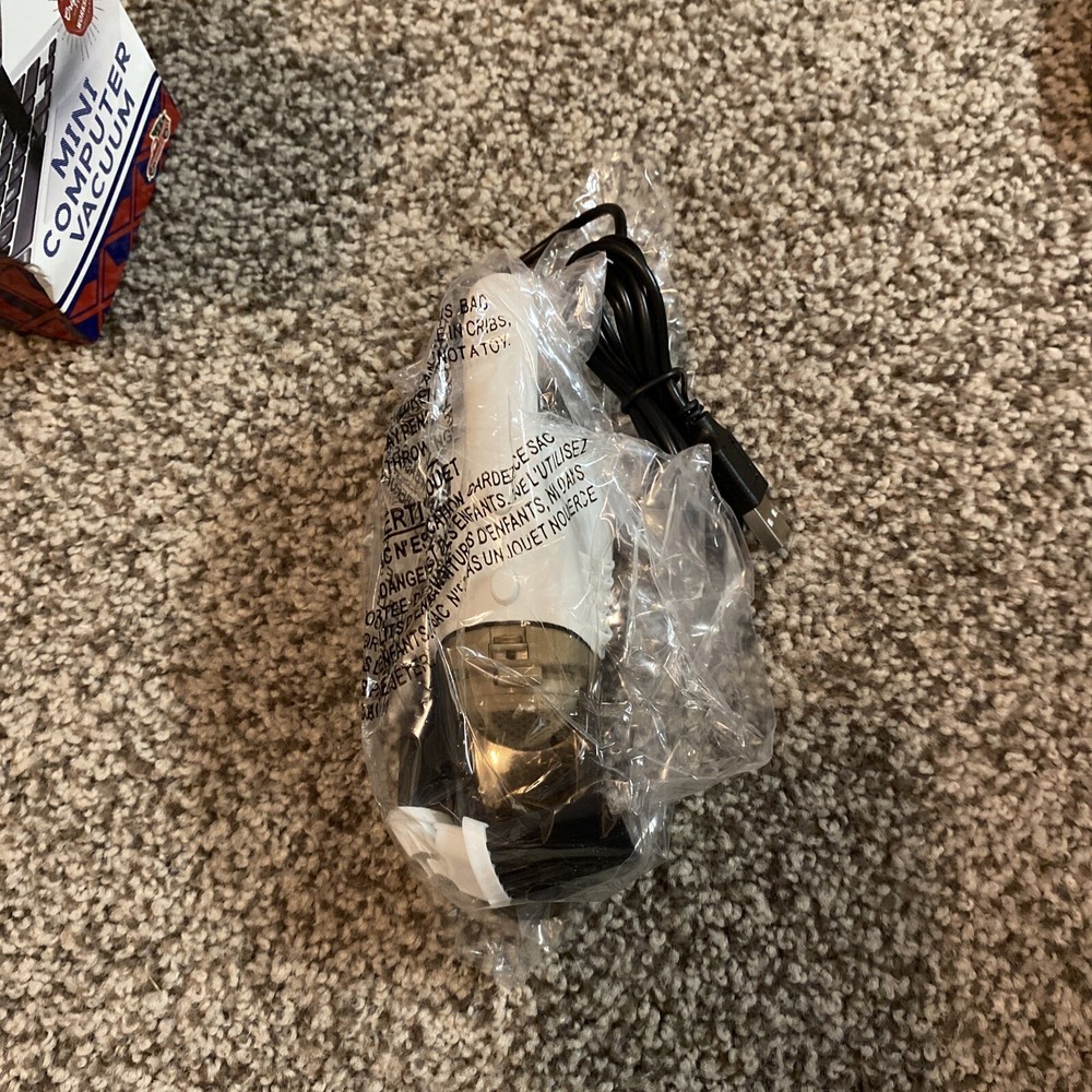 Mini Vacuum Original Workshop Mini Computer USB Enabled Brush Attachment NEW