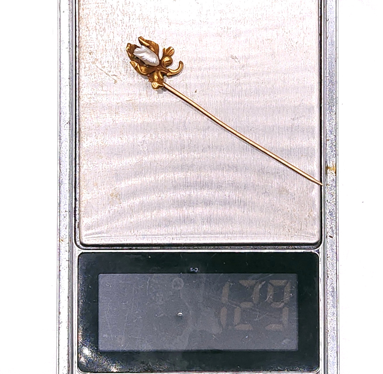 Vintage Victorian Baroque White Pearl 14K Yellow Gold Flower Pin