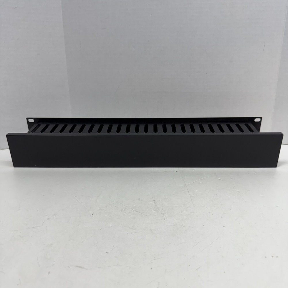 CablesToGo 03746 2U Horizontal Cable Management Panel – NEW