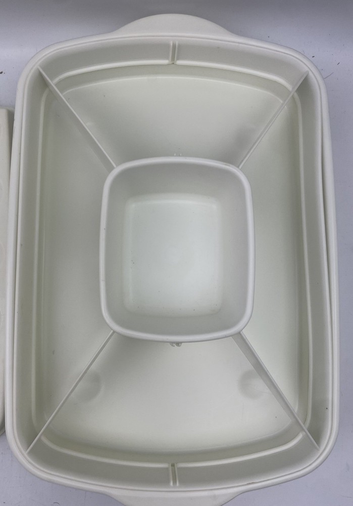 ⭐ Pampered Chef Chillzanne Rectangular Server 2781 COMPLETE with Egg Tray ⭐