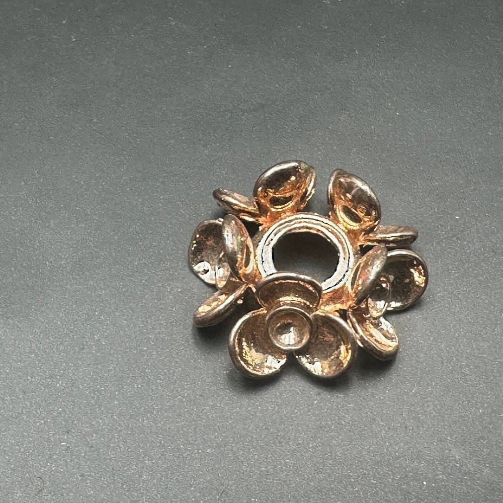 Metal crystal small ball base