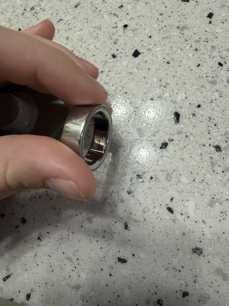 Gen 4 Oura Ring Silver Size 9