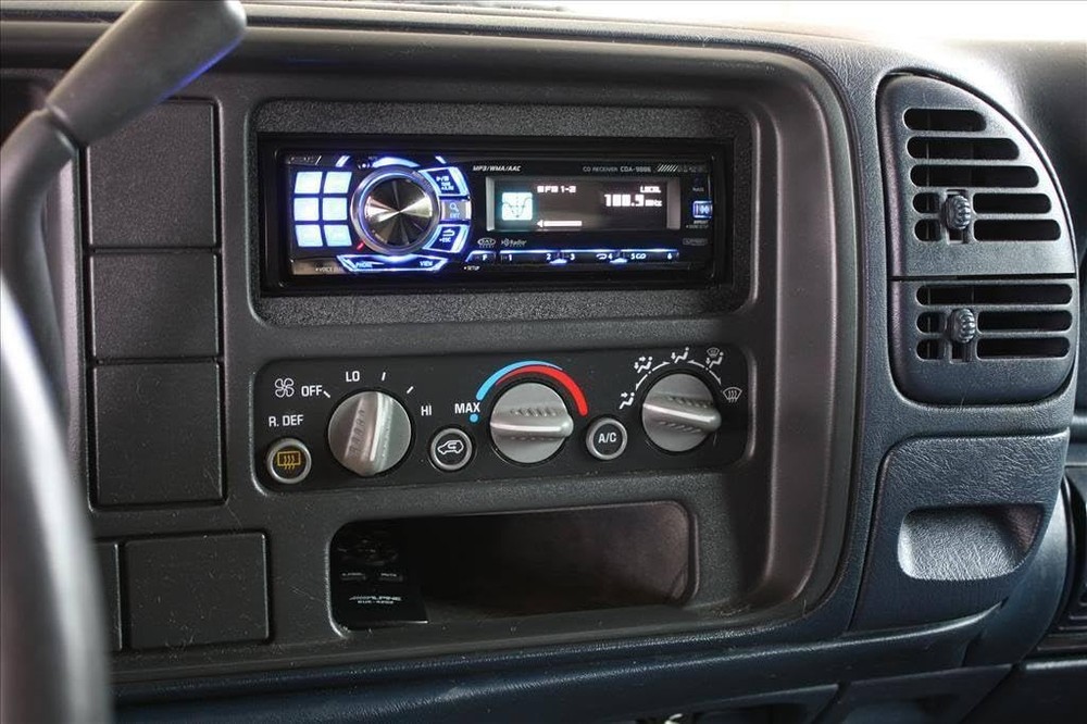 Stereo CD Replacement Pocket Kit Compatible with Chevrolet