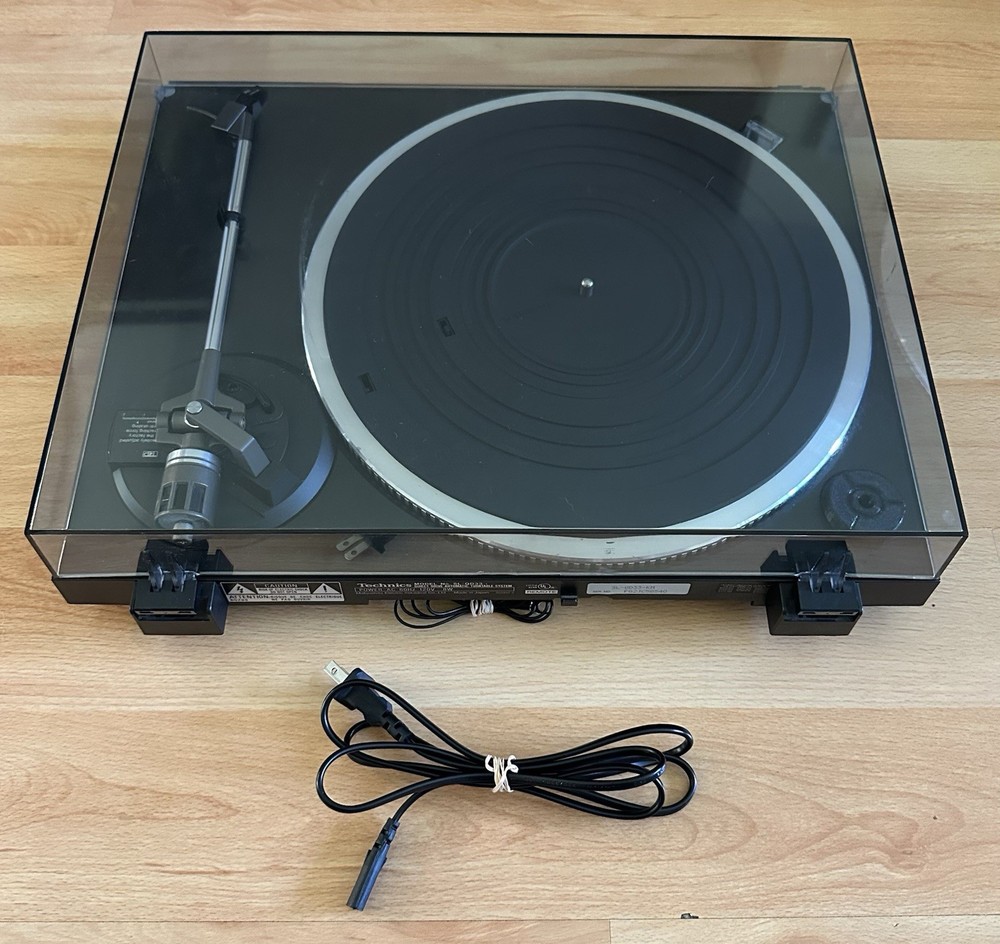 Technics SL-QD33 Fully Automatic Quartz Direct Drive Turntable Serviced Recapped