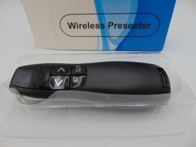 Qui Technology Wireless Presenter Clicker & Laser Pointer 2.4GHz USB Receiver
