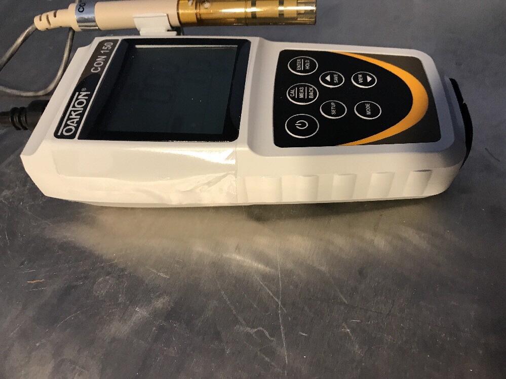 Oakton Waterproof CON 150 Meter with Probe