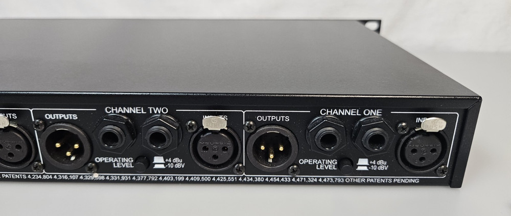 dbx 1046 Quad Compressor/Limiter