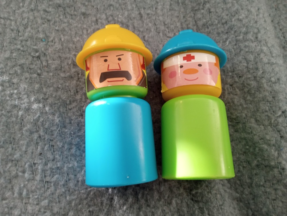 Fun Time emergency vehicle with 2 figures