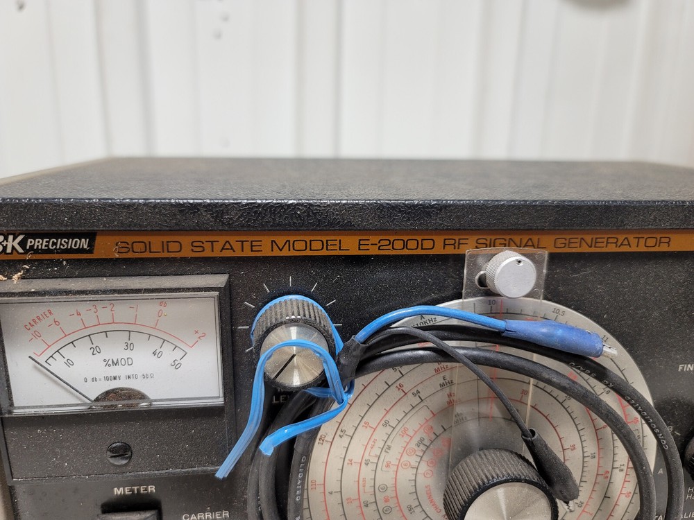 B&K Precision Solid State Model E-200D RF Signal Generator