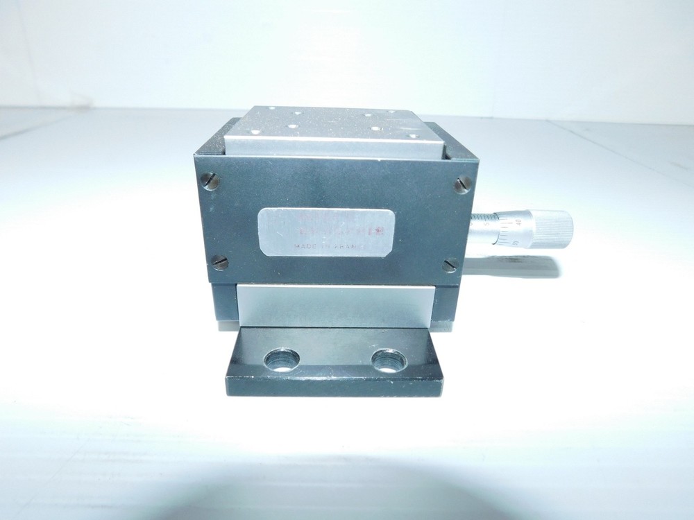 *JM* NEWPORT (?) VERTICAL LINEAR STAGE TOOL (MCE177)