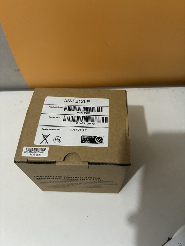 Original bulb inside Lamp Module for SHARP AN-F212LP - New