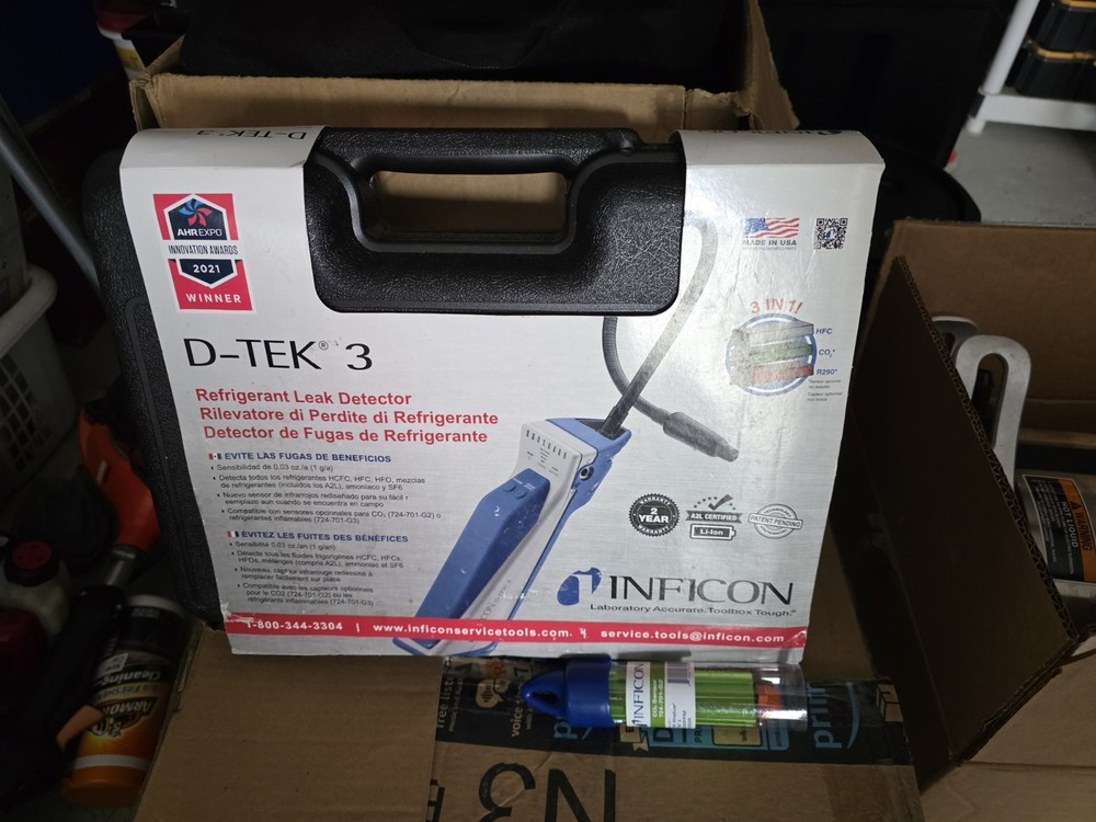 INFICON D-TEK 3 Leak Detector with Case
