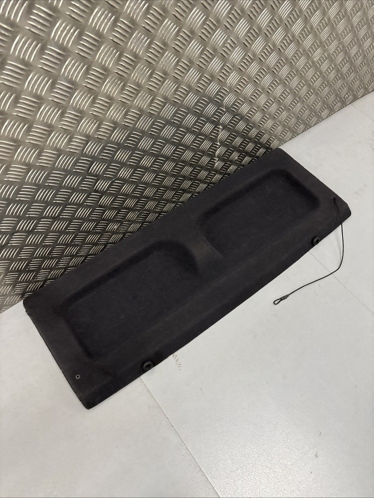 2003-2009 HYUNDAI GETZ PARCEL SHELF / LOAD COVER MISSING ONE STRAP RefB