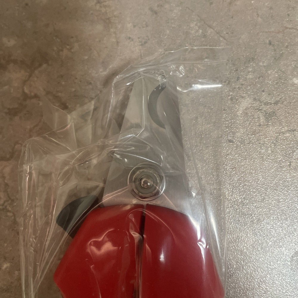 Shear cutter cable cutters