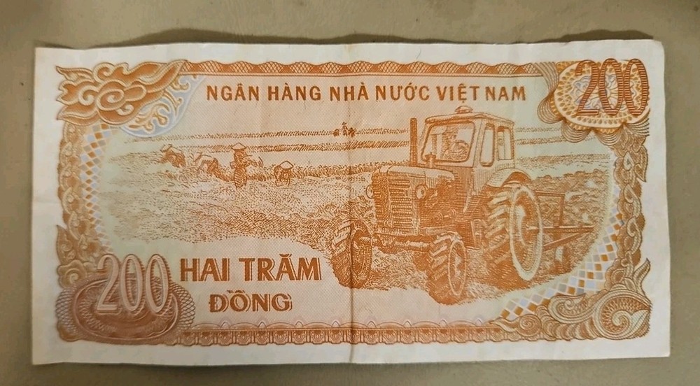 1987 Vietnam 200 Dong Note
