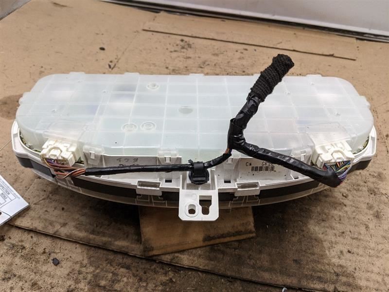 Instrument Cluster Speedometer Hatchback Standard Panel MPH 2004 MAZDA 6 OEM