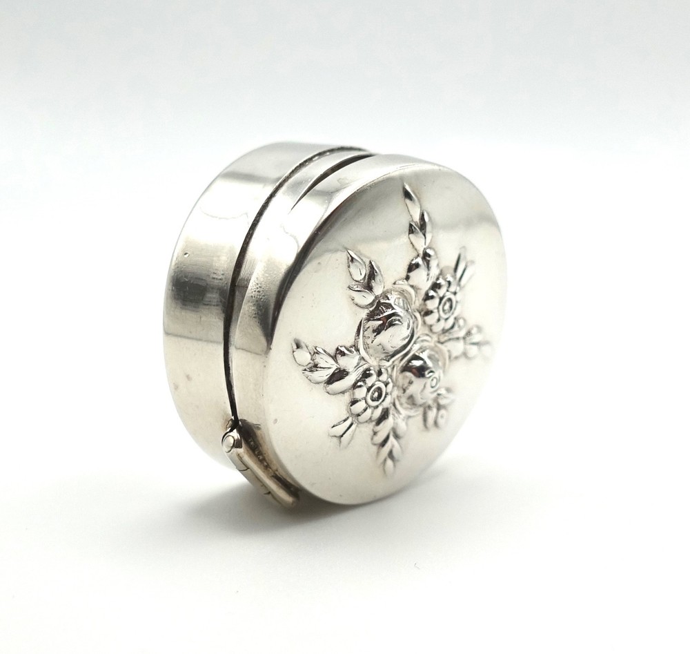 Sterling Silver Pill Box / Snuff Box - Hallmarked