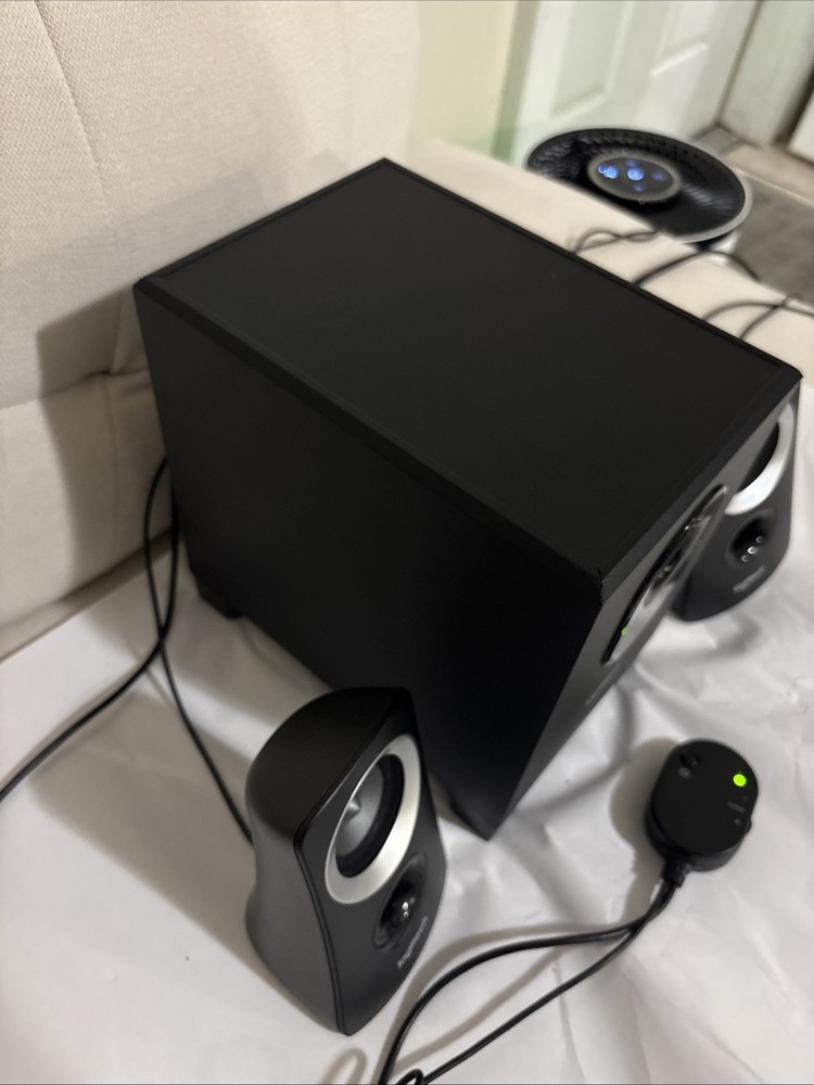 Logitech Z313 2.1 Speaker System Subwoofer+Satellites Wired Remote PC Mac Tested