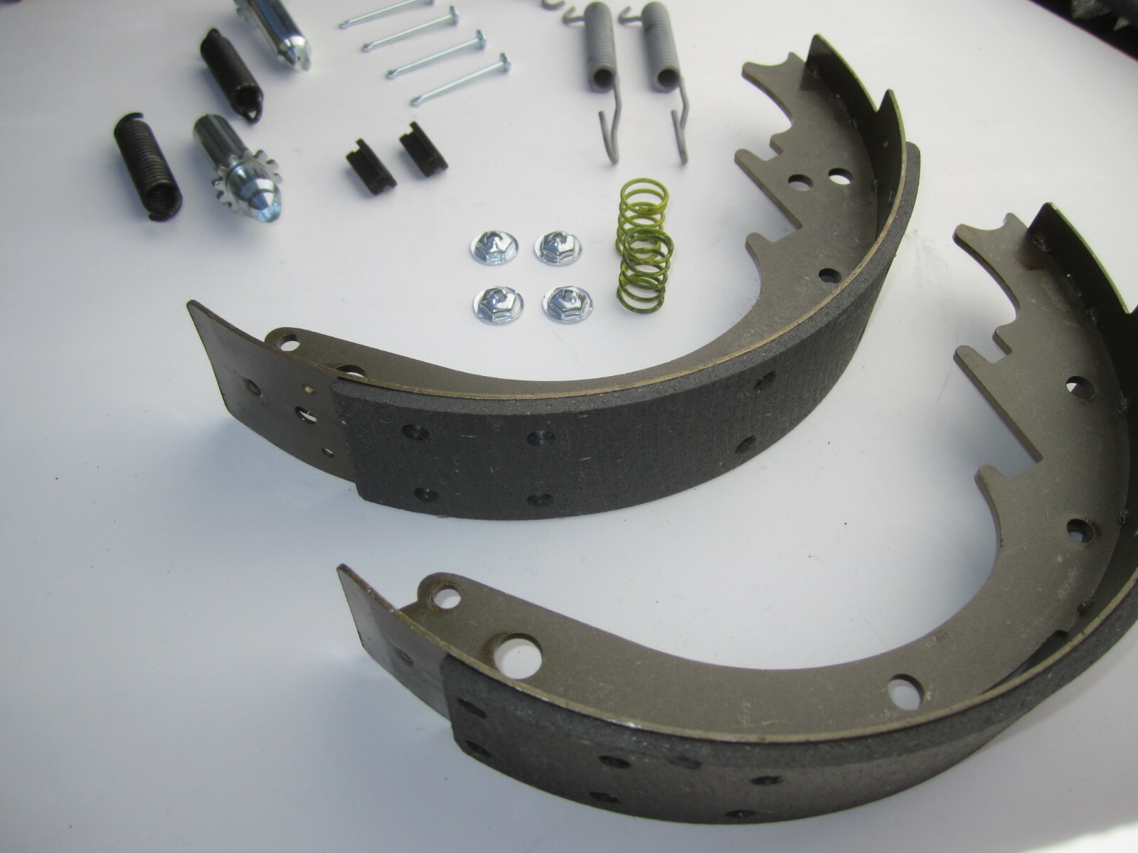 1940-1951 Buick Special & Super Brake Shoes, Hardware, Springs & Adjuster Kit